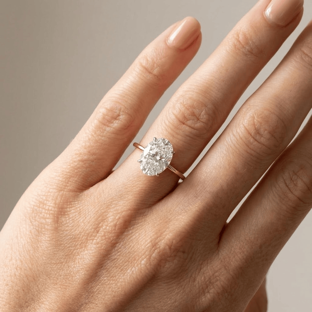 INELE SOLITAR OVAL CU DIAMANT