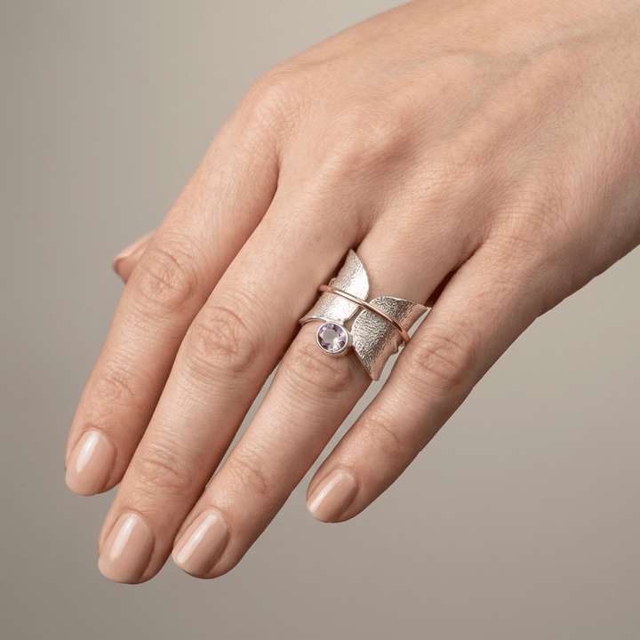 INEL DIN ARGINT ȘI AUR CU FlUTURE DE AMETIST