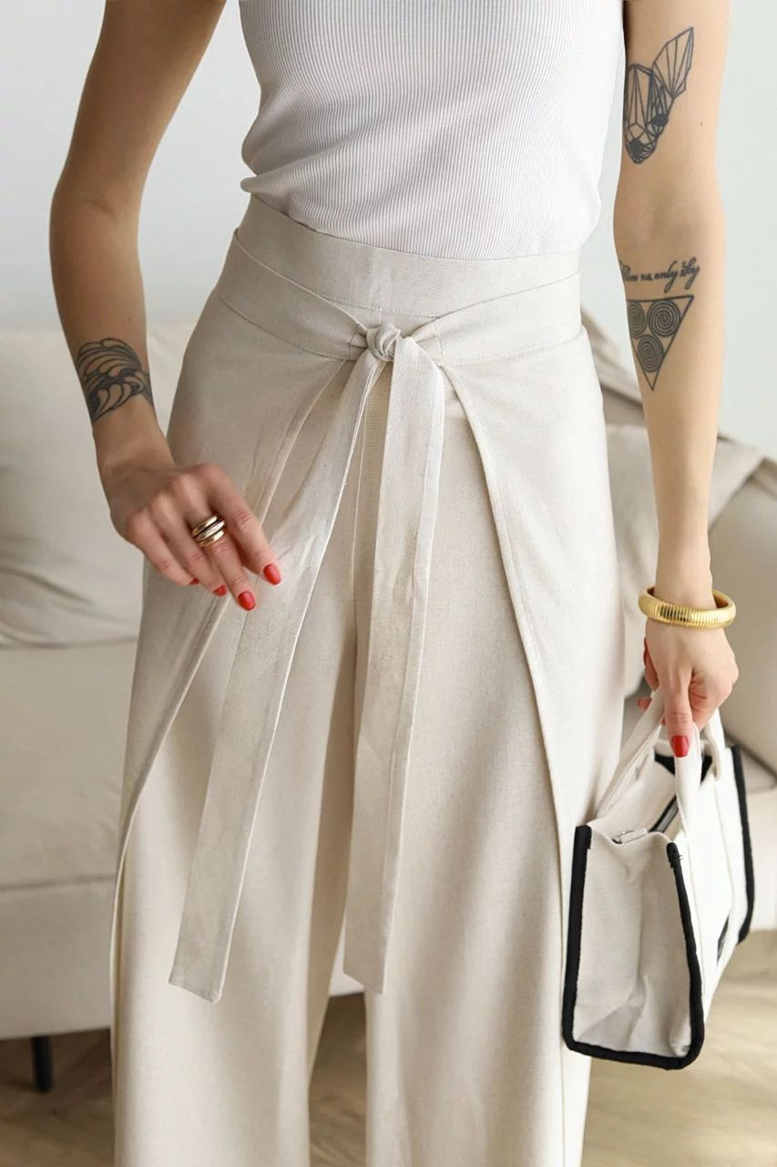 ARIANE – PANTALONI DIN IN CU PICIORI LARGI PENTRU FEMEI