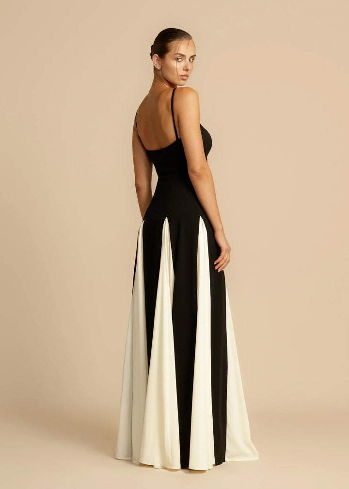Oshrit™ | Rochie Maxi Elegantă cu Volane Contrastante
