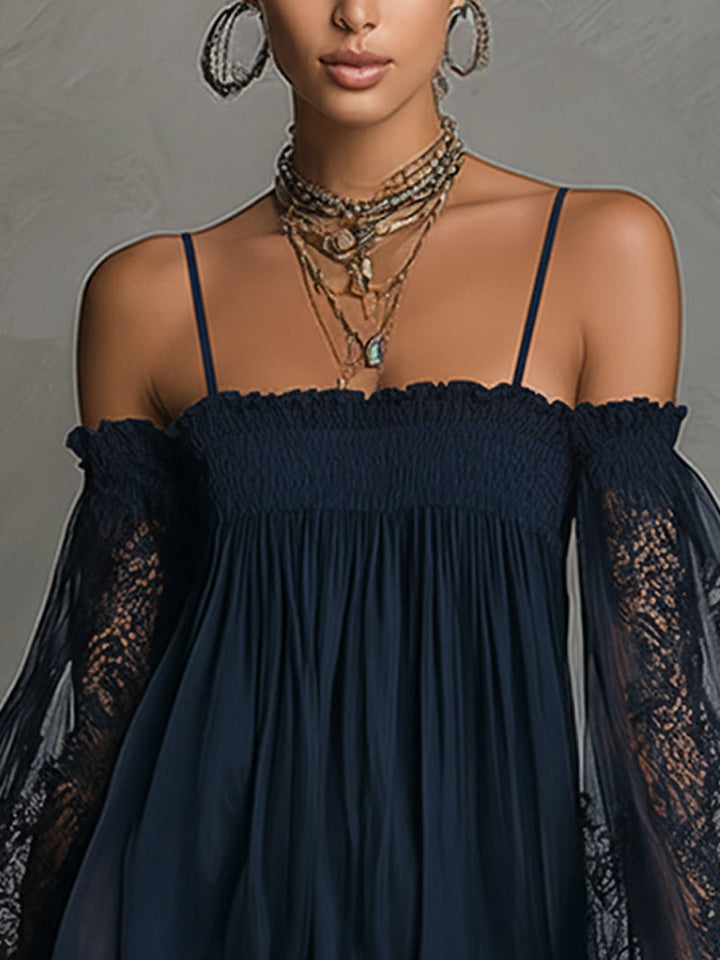 Noemi - Rochie mini din chiffon albastru închis cu decolteu la umeri, bordură din dantelă și mâneci transparente