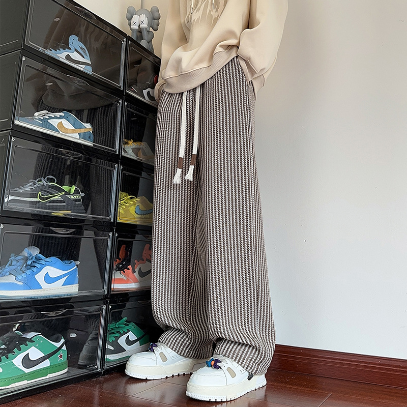 XAVIERA – PANTALONI DE SURVÊTEMENT RELAXAȚI ÎN CHEVRON MODERN