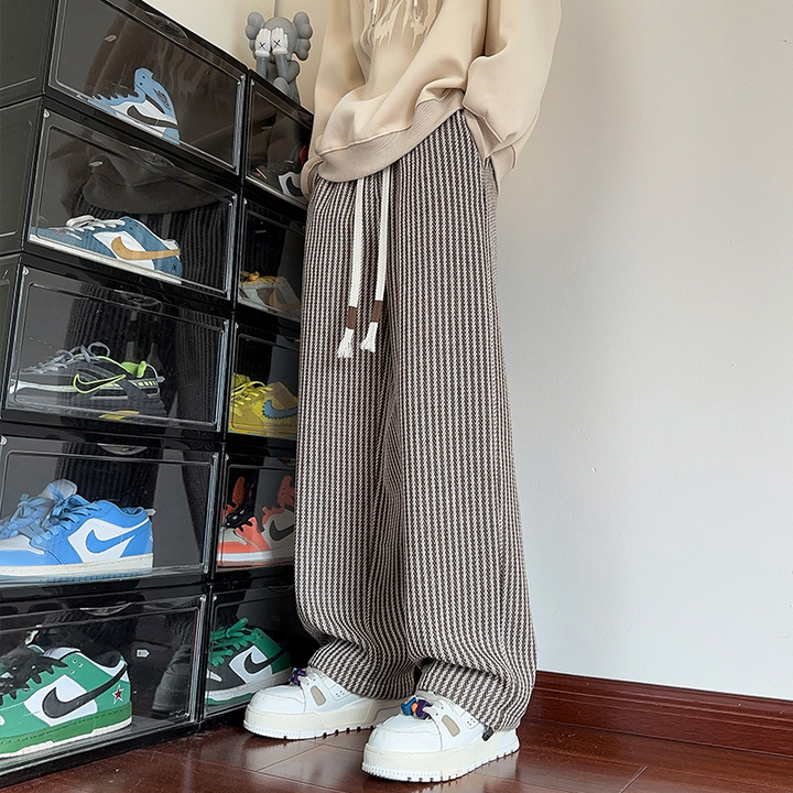 XAVIERA – PANTALONI DE SURVÊTEMENT RELAXAȚI ÎN CHEVRON MODERN