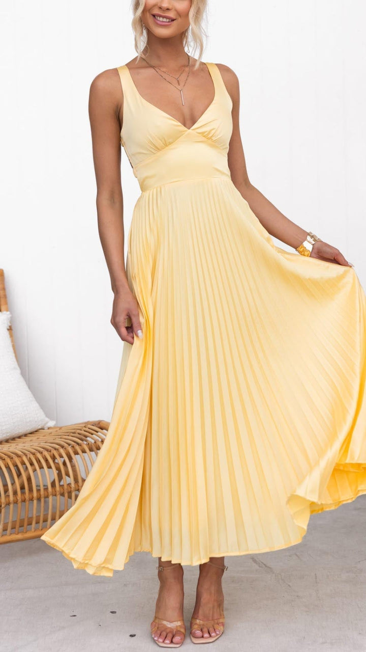 Malka™ | Rochie Maxi Plisată cu Decupaj în V