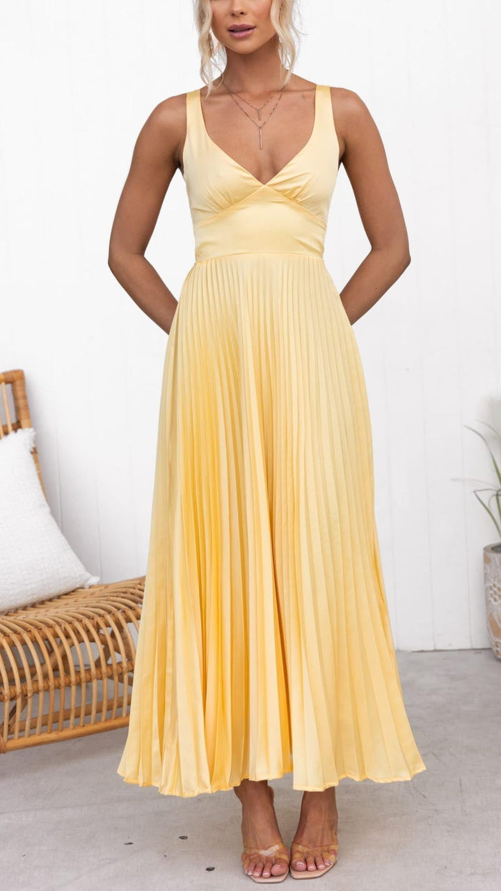 Malka™ | Rochie Maxi Plisată cu Decupaj în V