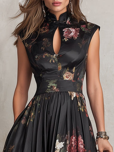 Violetta - Rochie midi neagră din satin plissetat cu motiv floral și guler cu deschidere în formă de cheie
