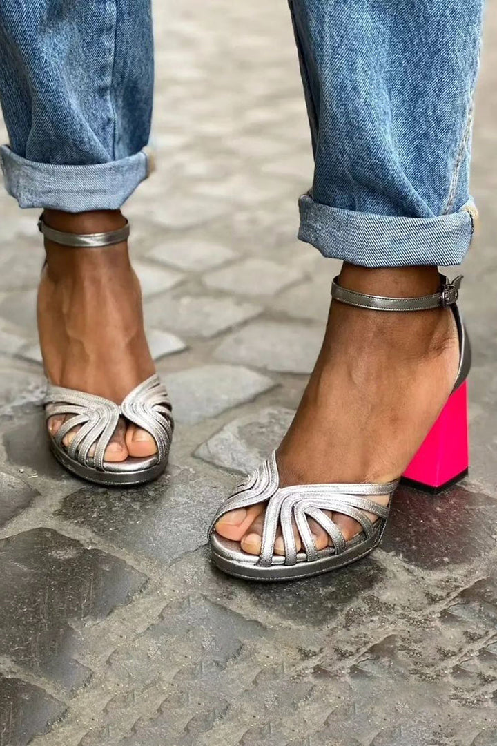 Naelle™ | Sandale lucioase cu toc lat și cataramă elegantă