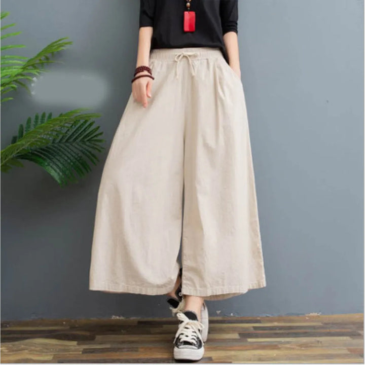 AMELINA – PANTALONI DIN IN PLISAT CU CROIALĂ CONFORT