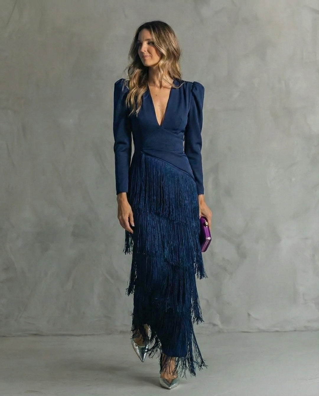 Chiara - Rochie elegantă cu mâneci cu franjuri