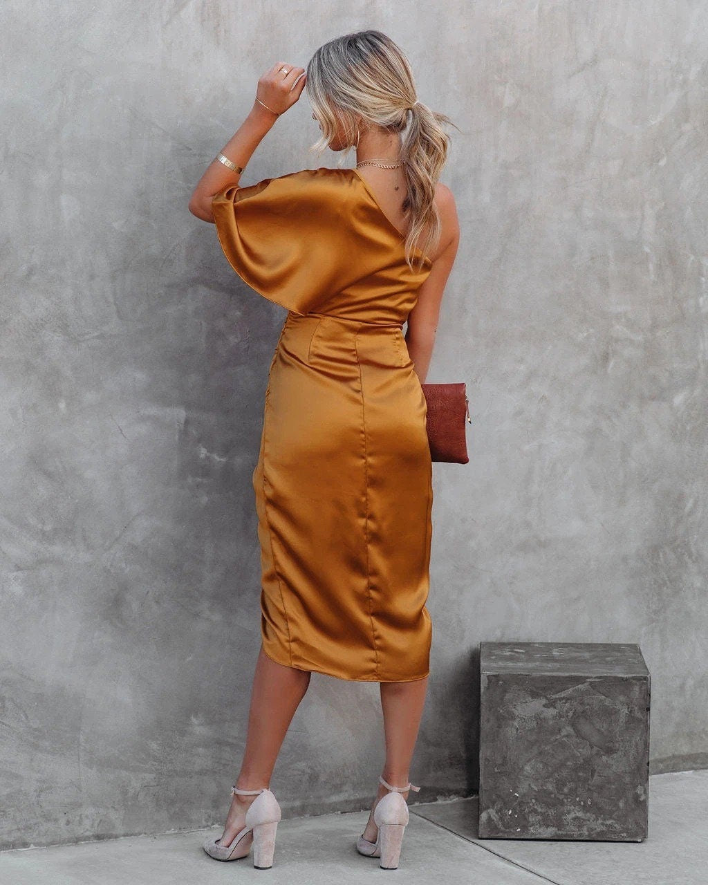 Tamari™ | Rochie Midi Elegantă din Satin