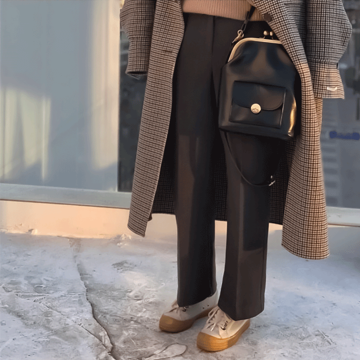 Geanta Vintage Max - piese elegante în stil retro